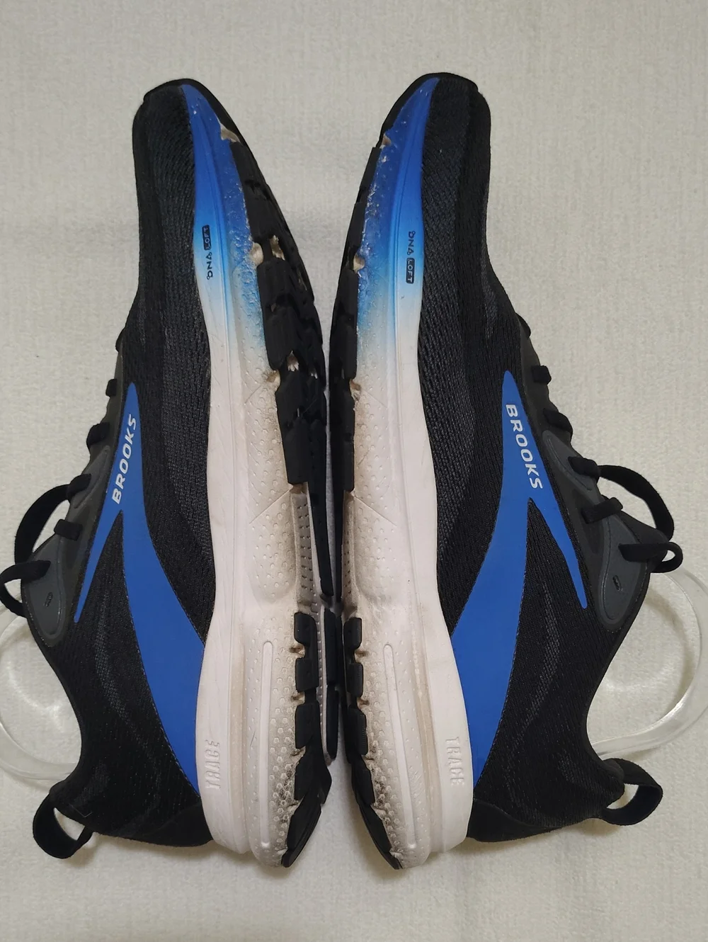 Brooks Men's Trace 4 Running Shoes - Black/Cobalt Blue. Size 10.5